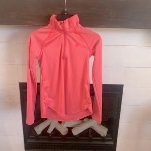 Girls Under Armour pull over